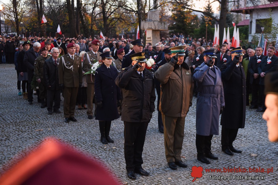 Tłumy na Cmentarzu Wojska Polskiego. Ten dzień zjednoczył bielszczan