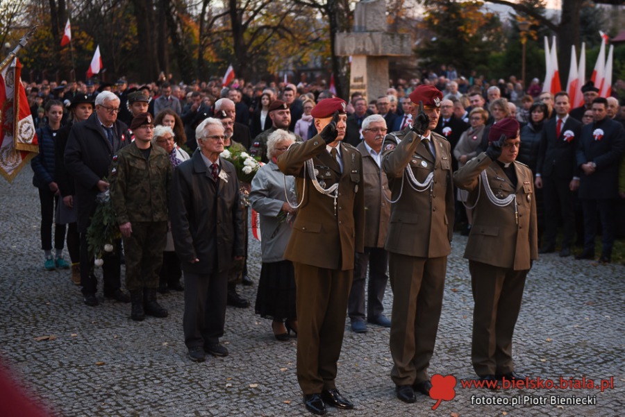 Tłumy na Cmentarzu Wojska Polskiego. Ten dzień zjednoczył bielszczan