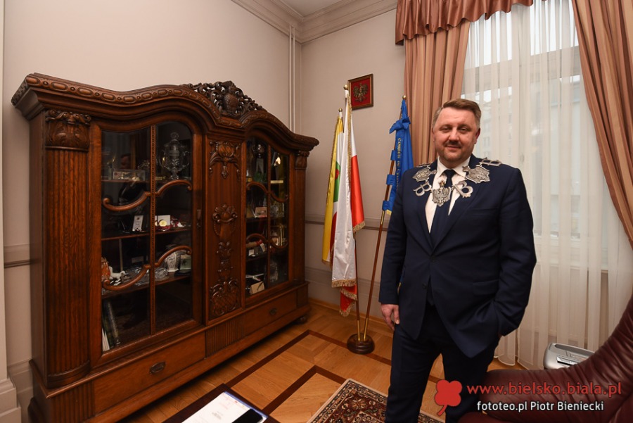 „Planujemy zmianę pokoleniową w administracji”. Pierwszy wywiad z prezydentem