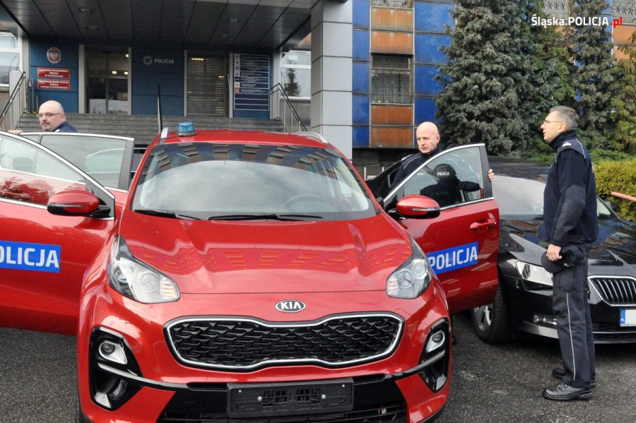 Szybkie stingery do pościgów. Trafią do bielskiej drogówki? - foto