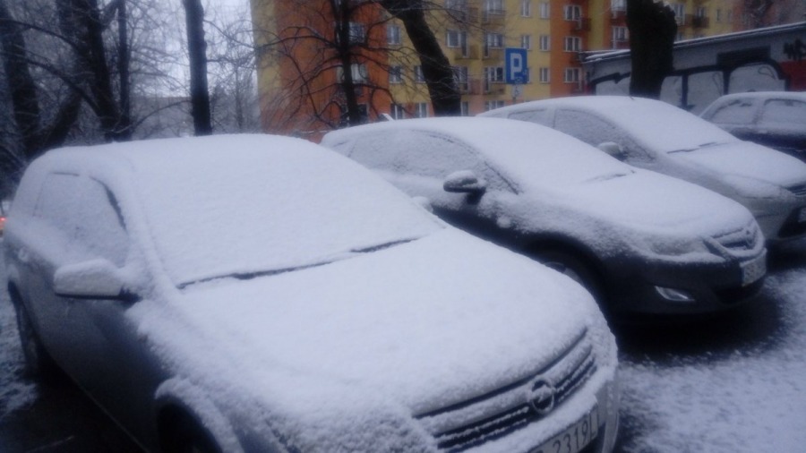 Od rana atak zimy. Największe opady śniegu dopiero przed nami? - foto