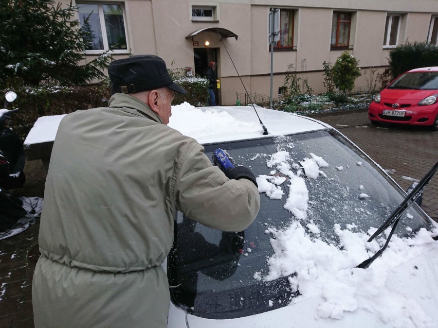 Od rana atak zimy. Największe opady śniegu dopiero przed nami? - foto