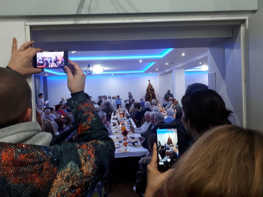 Opłatek w Straconce. Wyremontowana sala pękała w szwach - foto