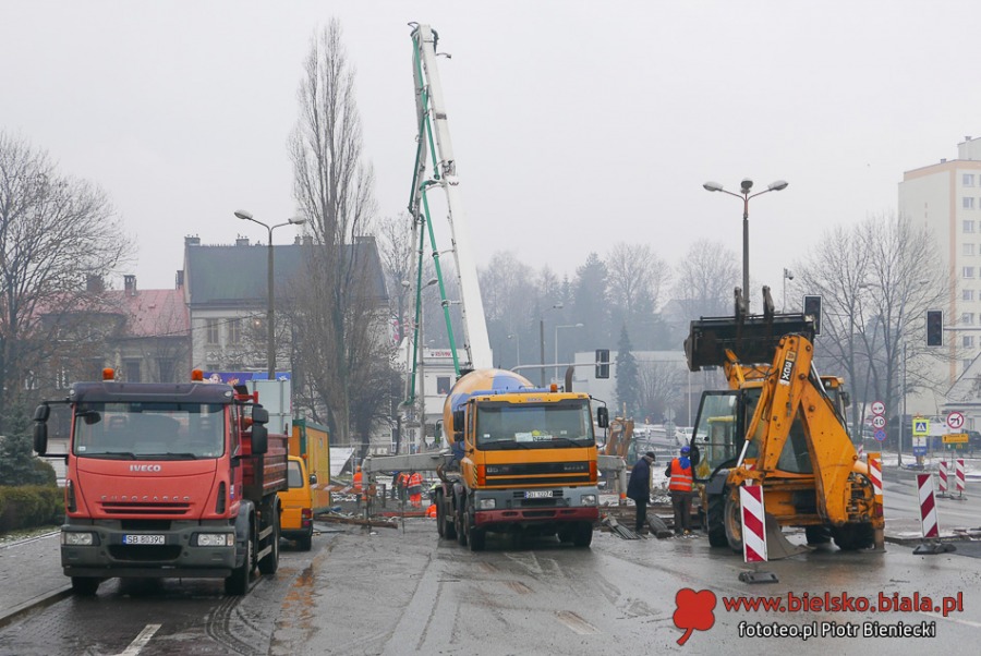 Rozkopana Krakowska. Co się dzieje na placu budowy? ZDJĘCIA