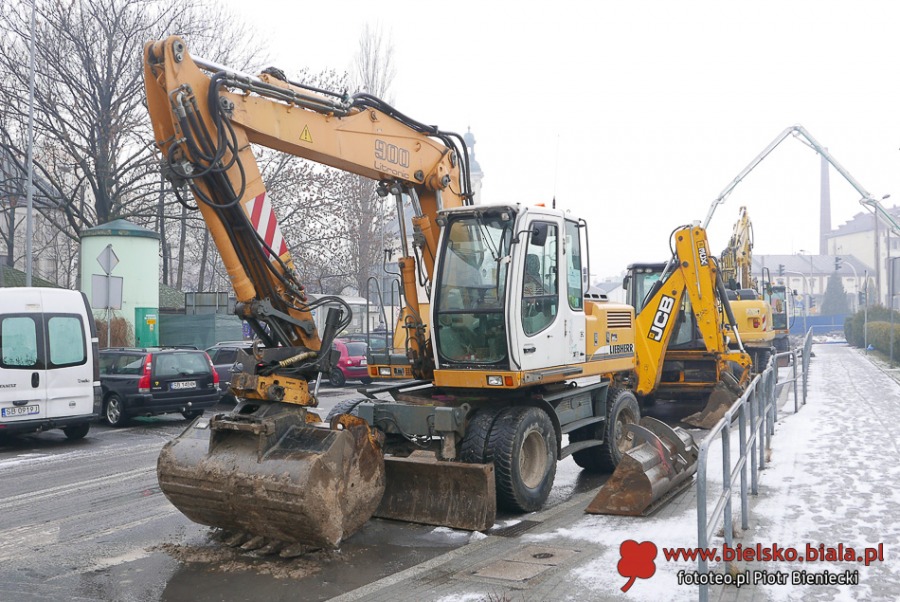 Rozkopana Krakowska. Co się dzieje na placu budowy? ZDJĘCIA