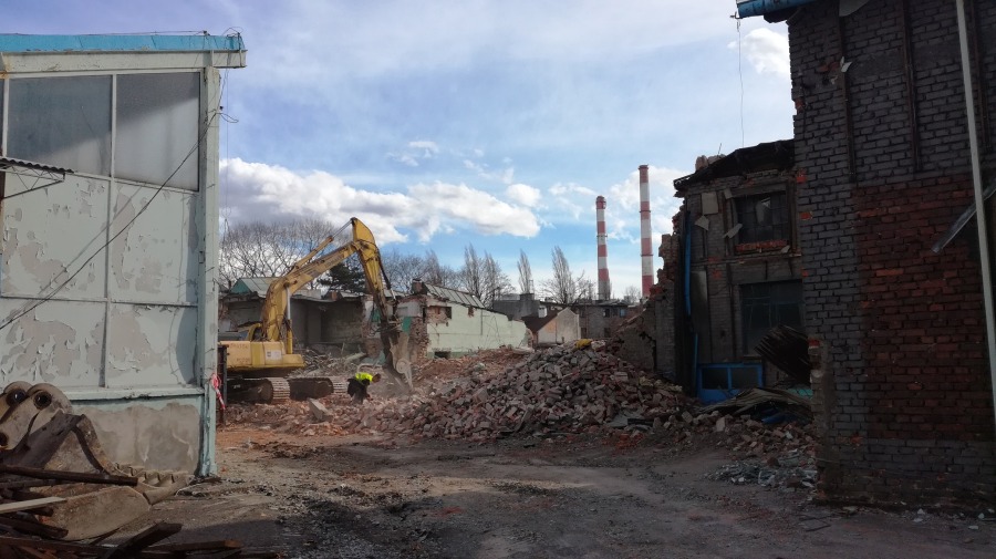 Wyburzają budynki Polsportu. To tu powstanie sala koncertowa - foto