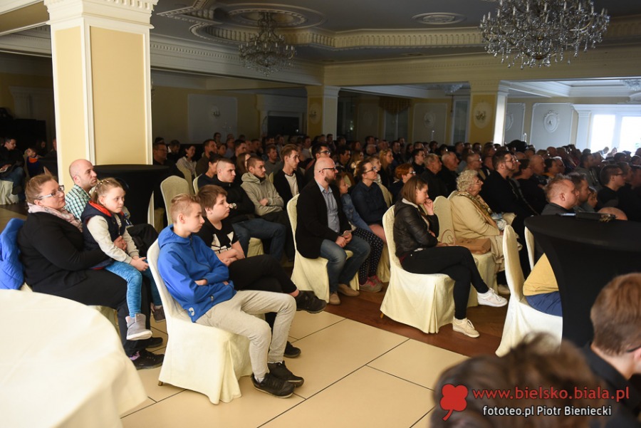 Spotkanie z jedynym polskim kosmonautą. Sala pękała w szwach - foto