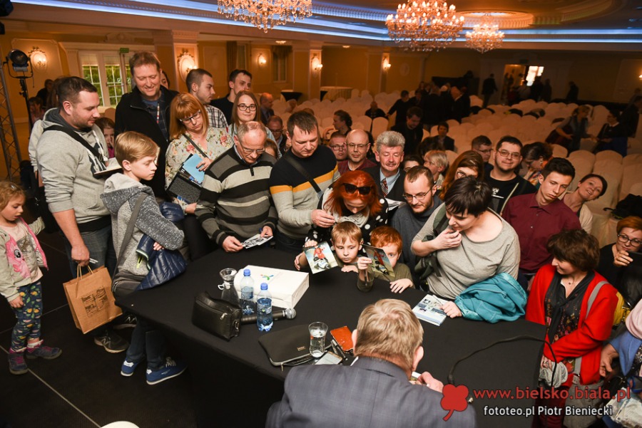Spotkanie z jedynym polskim kosmonautą. Sala pękała w szwach - foto