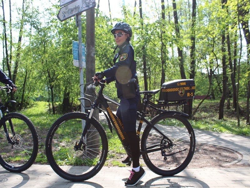 Ruszyły patrole Straży Miejskiej na rowerach elektrycznych - foto