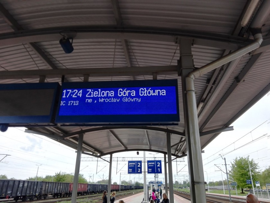 Pobił rekord w jeździe pociągiem. Mimo kradzieży torów - foto