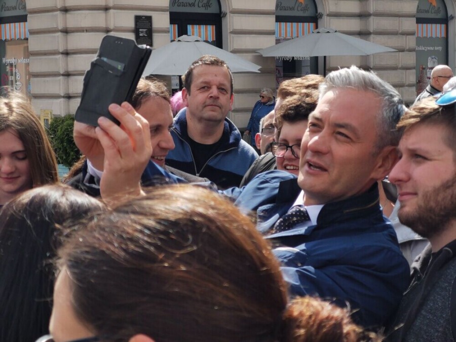 Robert Biedroń w Bielsku-Białej. Rozmowy z bielszczanami - foto