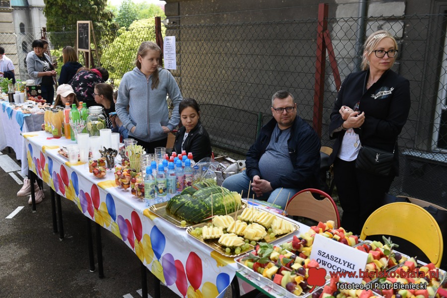 Piknik z dużym rozmachem. Tak się bawią tylko w "Reju"! ZDJĘCIA