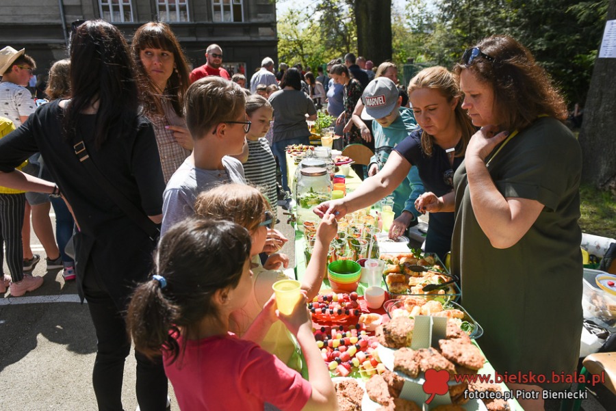 Piknik z dużym rozmachem. Tak się bawią tylko w "Reju"! ZDJĘCIA