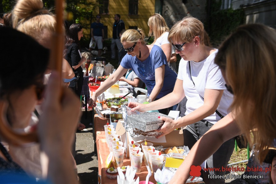Piknik z dużym rozmachem. Tak się bawią tylko w "Reju"! ZDJĘCIA