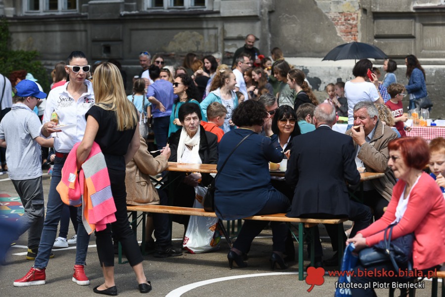 Piknik z dużym rozmachem. Tak się bawią tylko w "Reju"! ZDJĘCIA