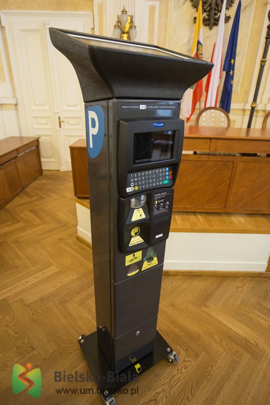 Rewolucja na parkingu. Płatności bilonem, kartą lub BLIK-iem