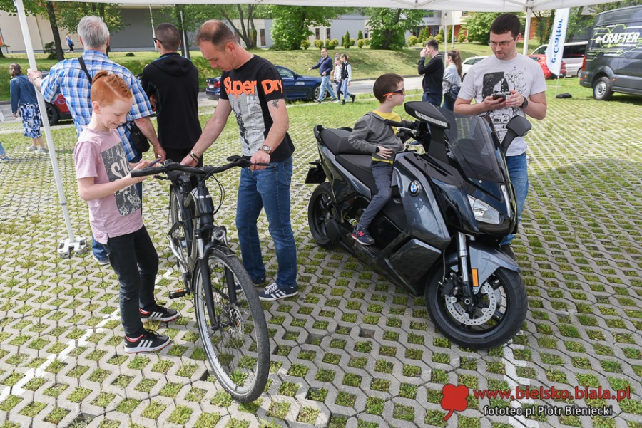 Każdy jeździ na prąd. Elektryczny Maluch pod Szyndzielnią ZDJĘCIA