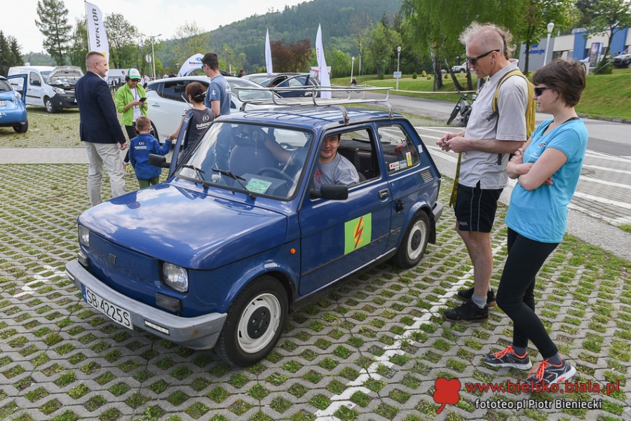 Każdy jeździ na prąd. Elektryczny Maluch pod Szyndzielnią ZDJĘCIA