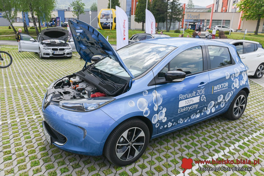 Każdy jeździ na prąd. Elektryczny Maluch pod Szyndzielnią ZDJĘCIA