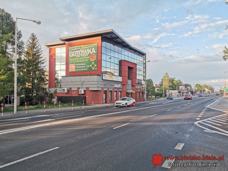 Stara Cieszyńska przechodzi do historii. Zanim zedrą asfalt ZDJĘCIA