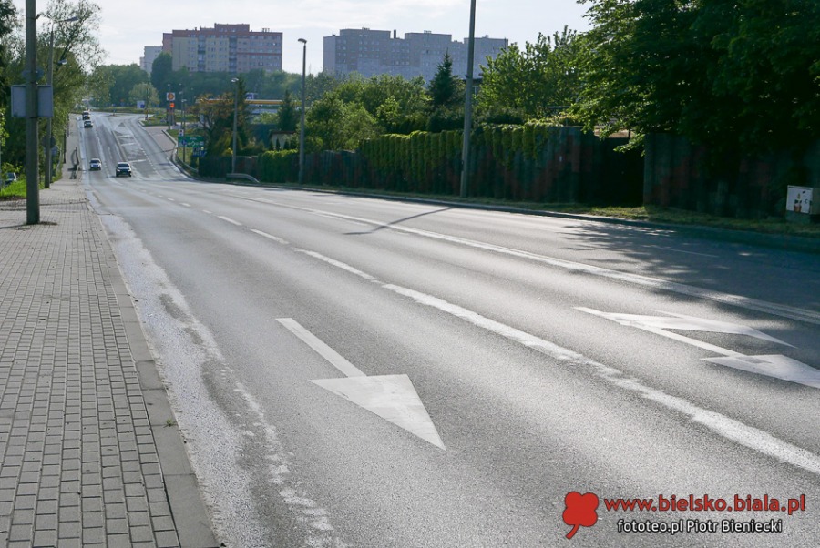 Stara Cieszyńska przechodzi do historii. Zanim zedrą asfalt ZDJĘCIA