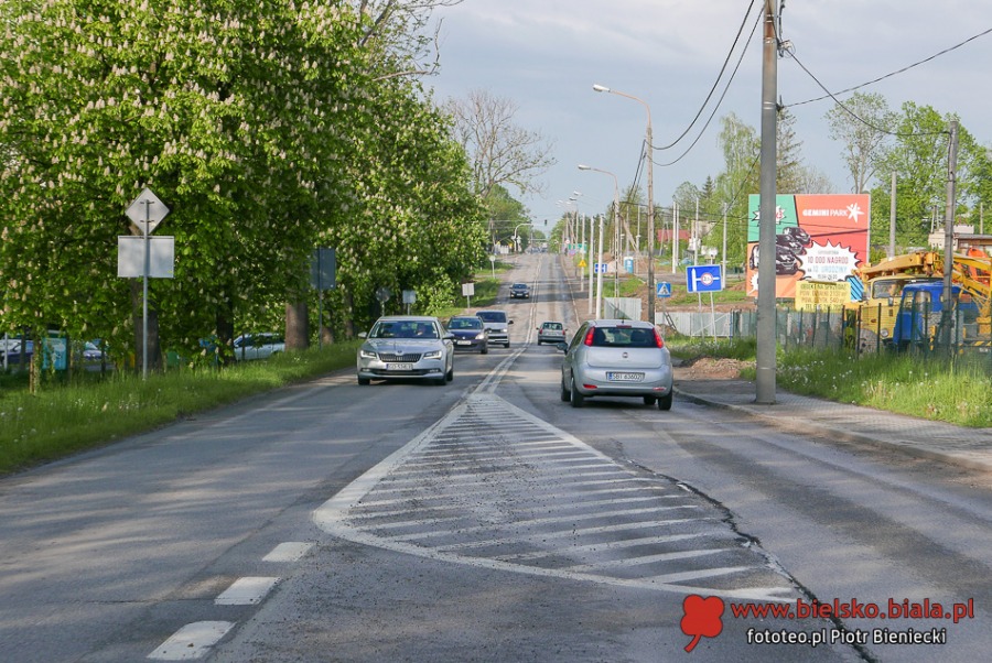 Stara Cieszyńska przechodzi do historii. Zanim zedrą asfalt ZDJĘCIA