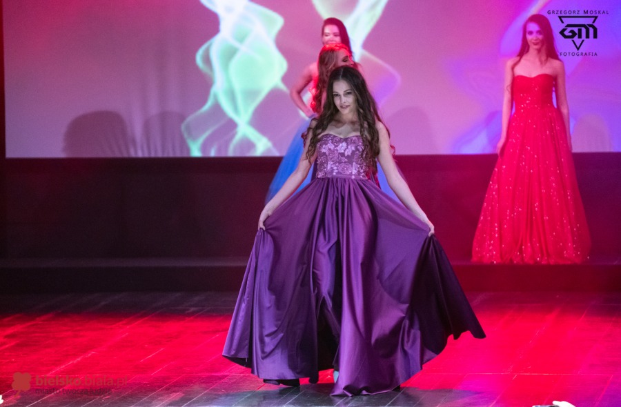 Efektowny festiwal piękna. Koronacja Miss Beskidów 2019! ZDJĘCIA