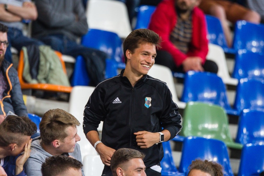Światowy futbol na bielskim stadionie. Dziś komplet widzów czeka na hit! ZDJĘCIA