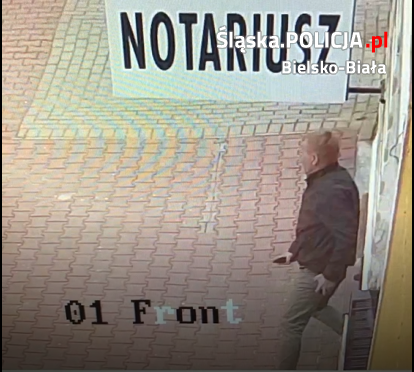 Złodziej ukradł portfel z pieniędzmi. Policja publikuje zdjęcia z monitoringu - foto