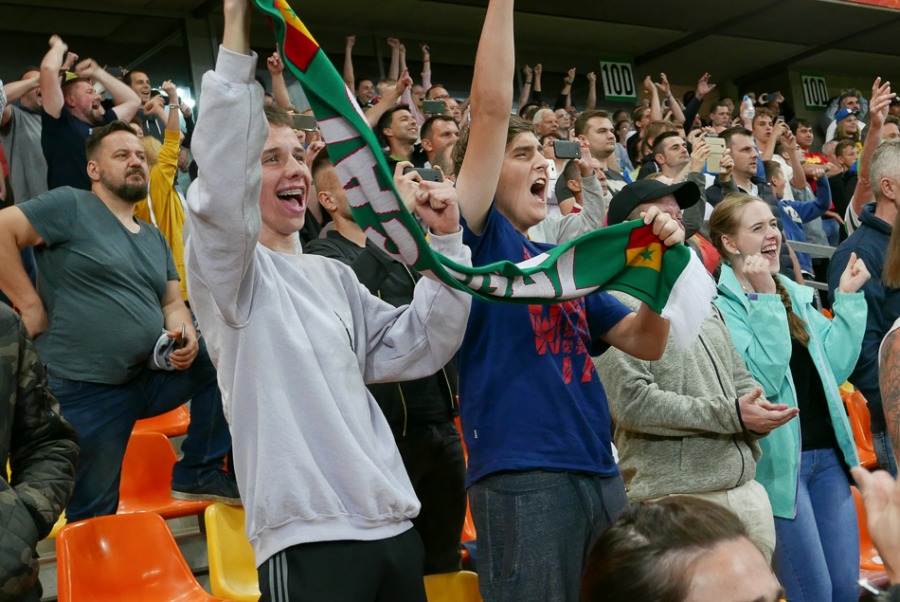 Szalone widowisko sportowe. Bielsko-Biała żegna się z mundialem ZDJĘCIA