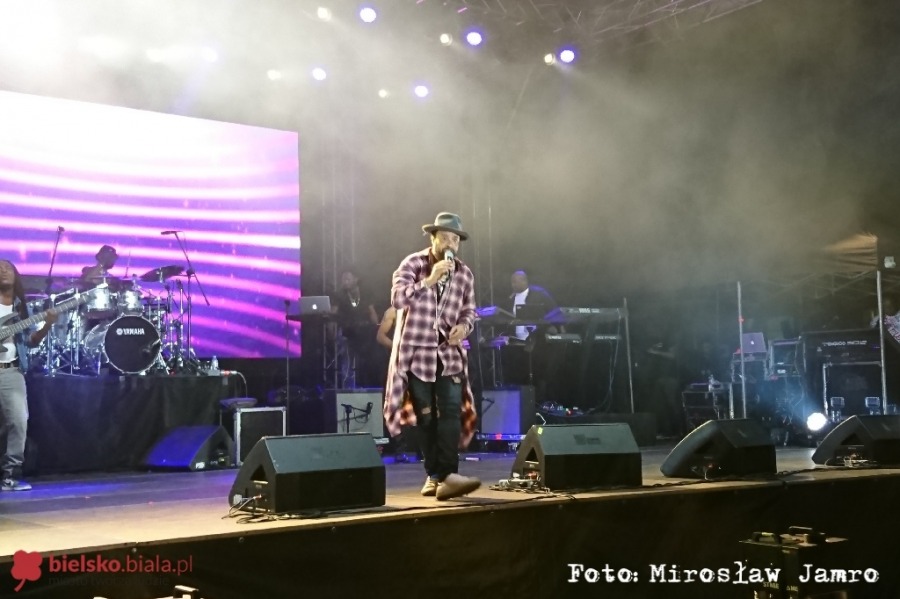Tłumy na placu Ratuszowym. Shaggy w najlepszej formie - foto