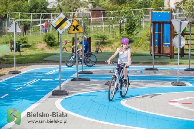 Otwarcie miasteczka ruchu drogowego w Starym Bielsku - foto