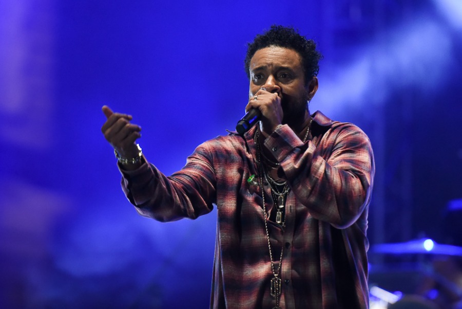 Świetny Shaggy na placu Ratuszowym. Efektowny pokaz laserów ZDJĘCIA