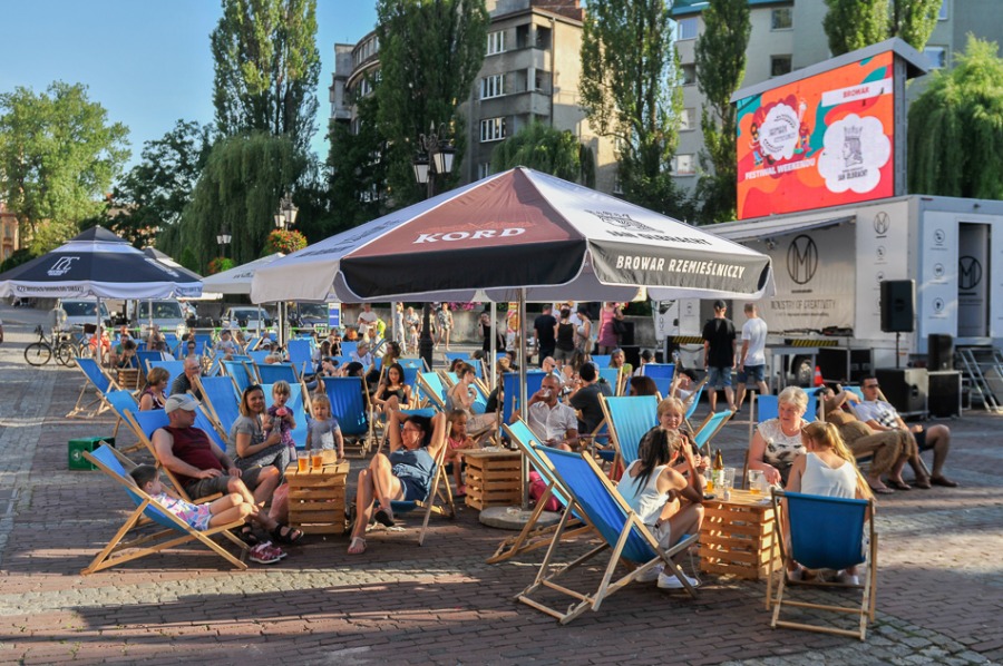 Amerykanie w Bielsku-Białej, czyli dobra zabawa na placu Ratuszowym ZDJĘCIA