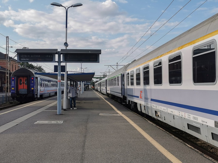 Bielsko-Biała wita! Zmiany na dworcu głównym ZDJĘCIA