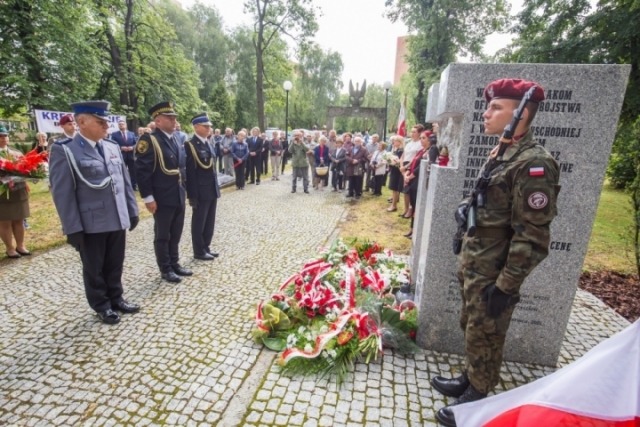 Uroczystości w rocznicę rzezi na Wołyniu. Obok siebie politycy różnych opcji - foto
