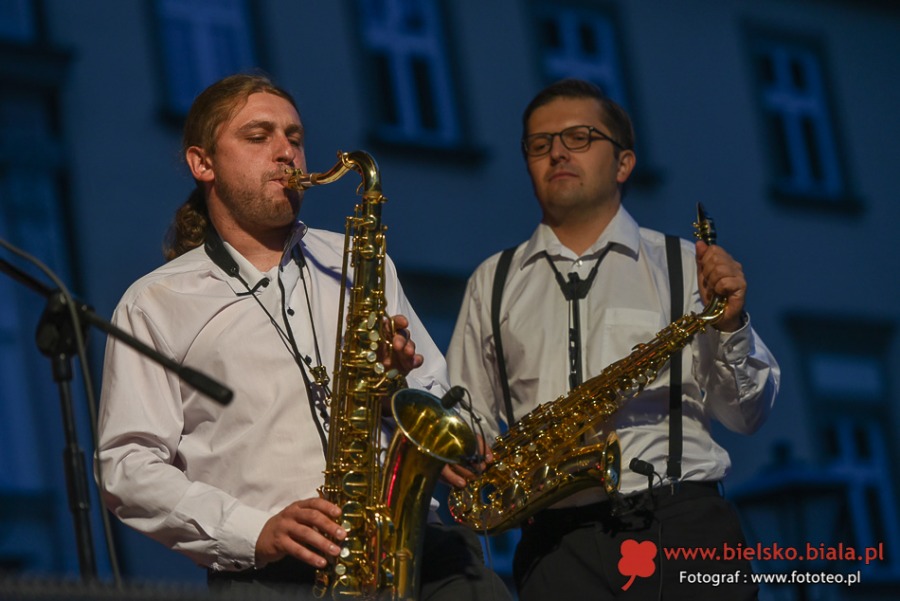 Rozkład jazdy na wakacje. Jako pierwszy ruszył Pociąg Rock'n'Roll!