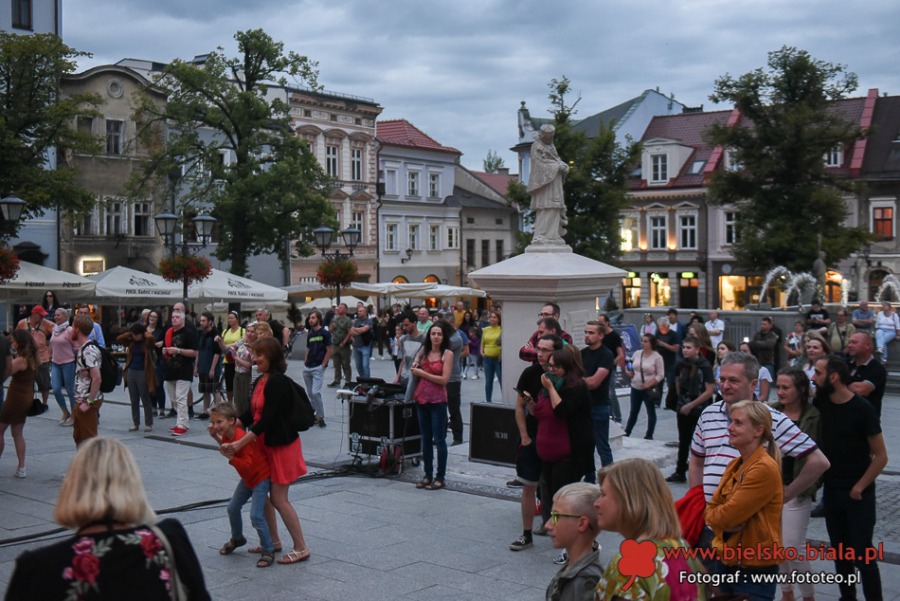 Rozkład jazdy na wakacje. Jako pierwszy ruszył Pociąg Rock'n'Roll!