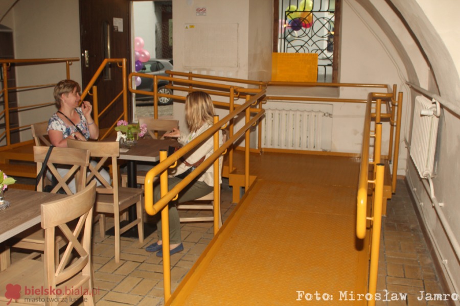 Nowy lokal w Bielsku-Białej. Obsługa może nie być „podręcznikowa” - foto