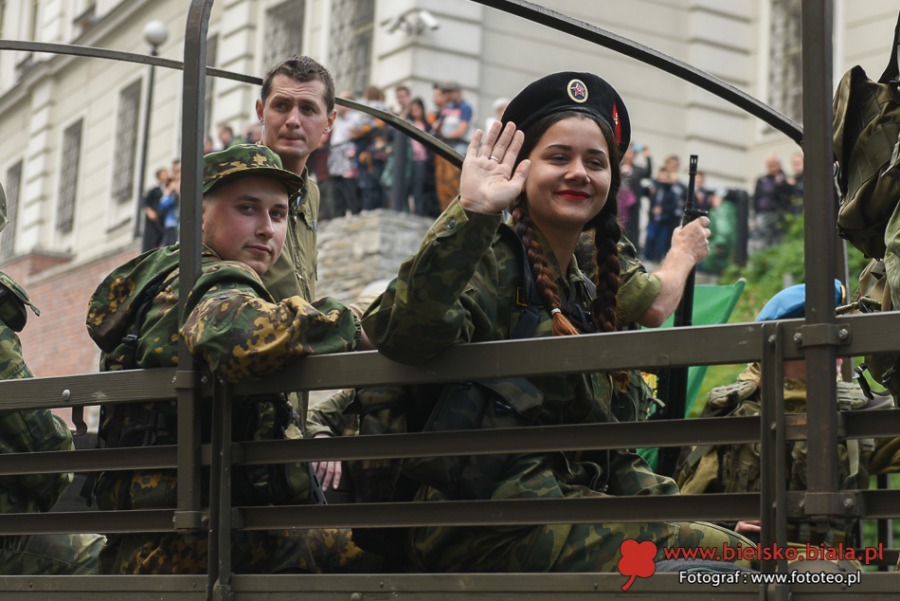 Operacja w centrum Bielska-Białej. Publiczność była zachwycona! ZDJĘCIA