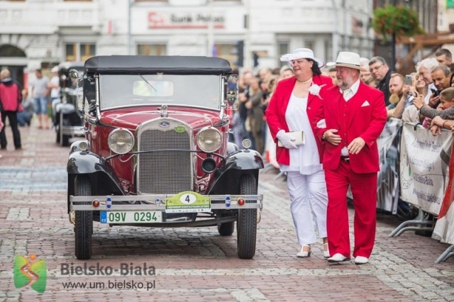 Prestiżowy konkurs elegancji na placu Ratuszowym - foto