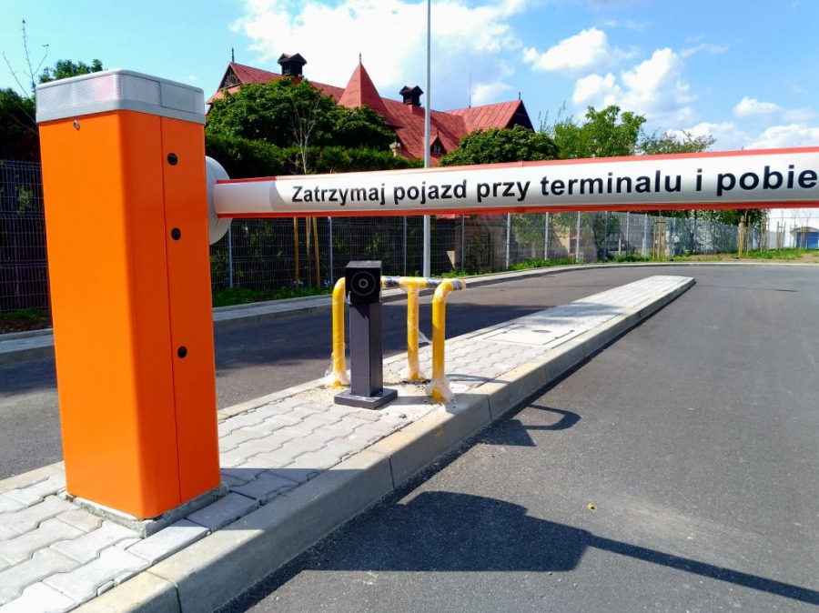 Od dziś czynny parking przy Rychlińskiego. Na razie nie trzeba płacić - foto