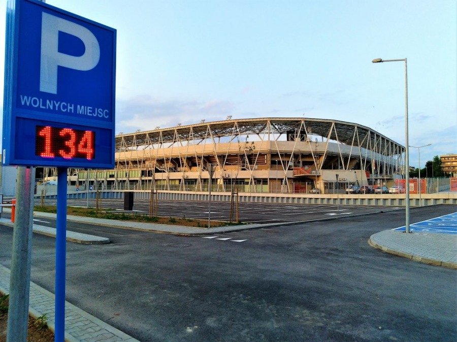 Od dziś czynny parking przy Rychlińskiego. Na razie nie trzeba płacić - foto