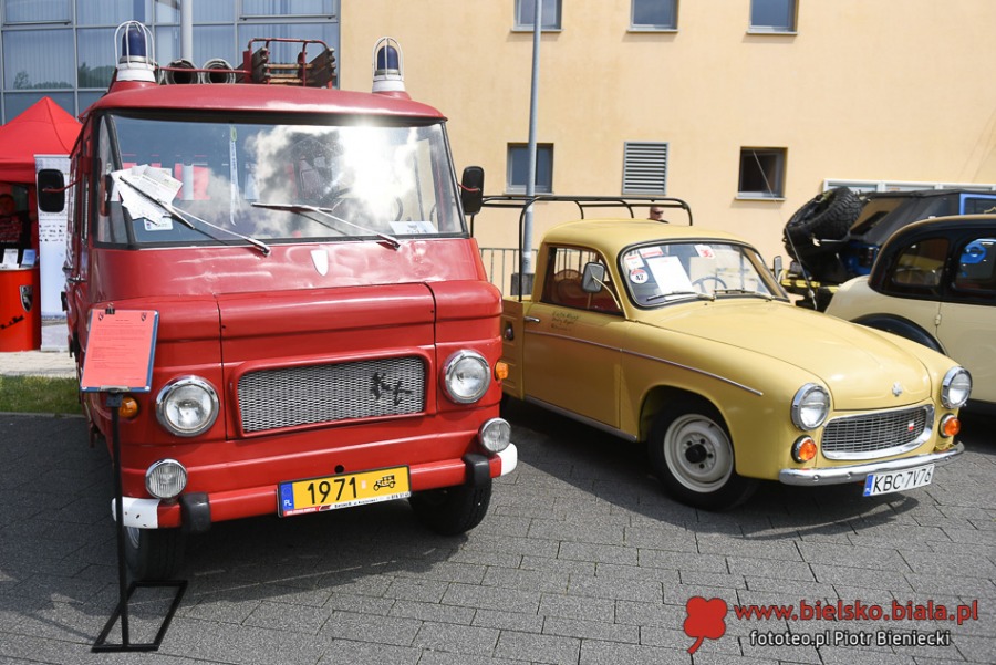 Cuda na czterech kołach. Wielki świat motoryzacji pod Dębowcem ZDJĘCIA