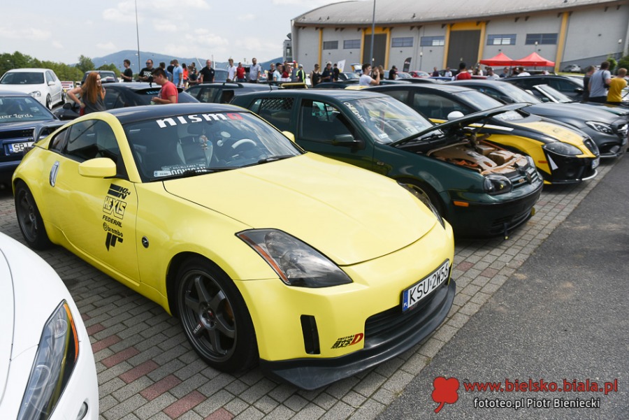 Cuda na czterech kołach. Wielki świat motoryzacji pod Dębowcem ZDJĘCIA