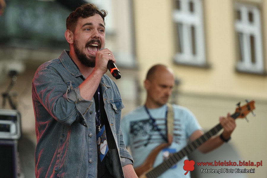 Plejada artystów na Rynku. Zagrali doBBro przeciw nienawiści ZDJĘCIA