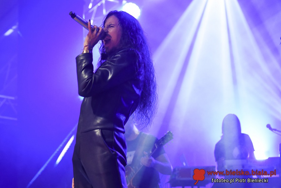 Michał Szpak i Perfect na Pożegnaniu Lata. Świetna zabawa pod Dębowcem ZDJĘCIA