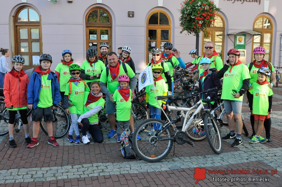 Ruszył 47. Rodzinny Rajd Rowerowy. Tym razem pogoda dopisała - foto