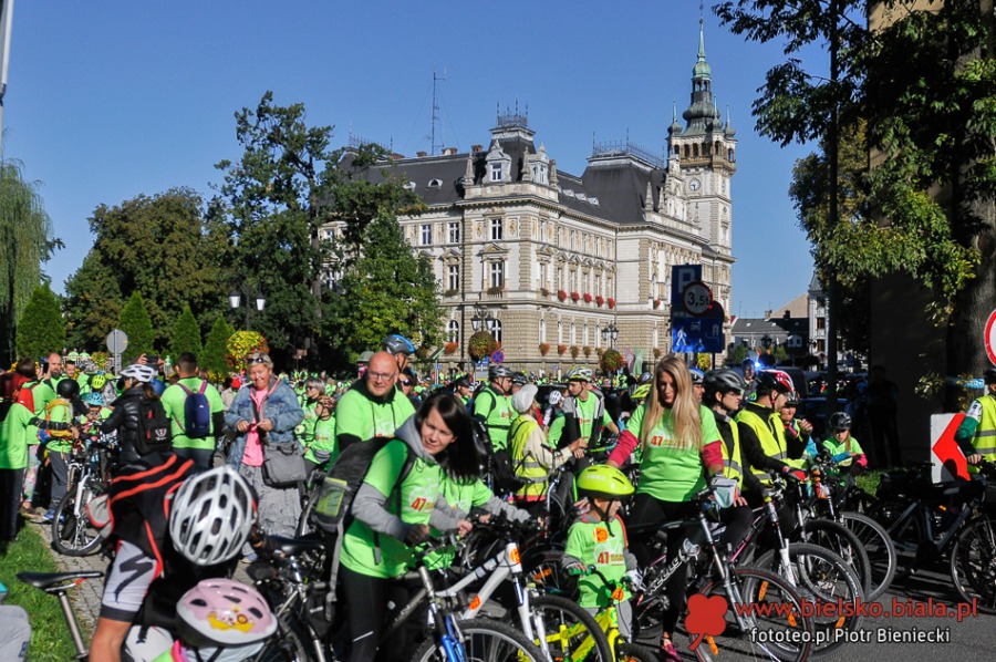 Ruszył 47. Rodzinny Rajd Rowerowy. Tym razem pogoda dopisała - foto