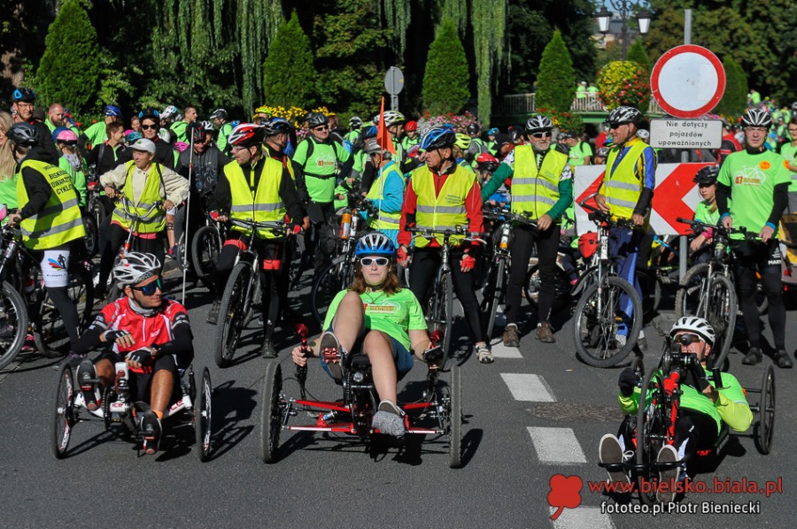 Ruszył 47. Rodzinny Rajd Rowerowy. Tym razem pogoda dopisała - foto